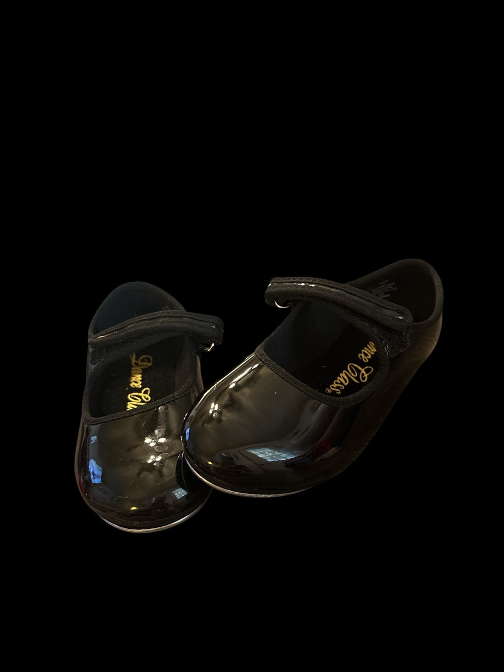Dance class, little girls, black tap shoes size 11.